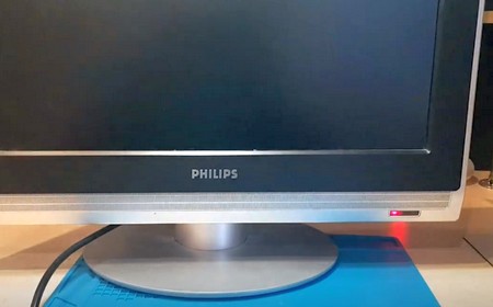 Телевизор Philips не включается